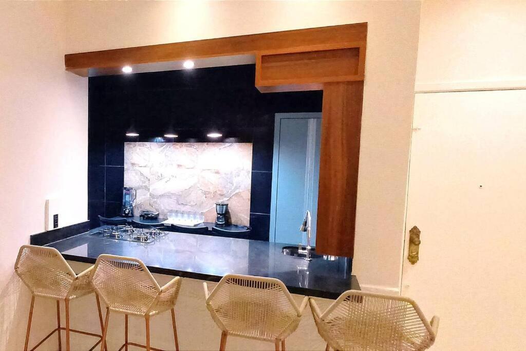 Apartamento Copacabana 1 Quadra Com Vista Parcial Mar