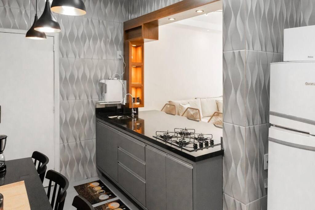 Apartamento Copacabana 1 Quadra Com Vista Parcial Mar